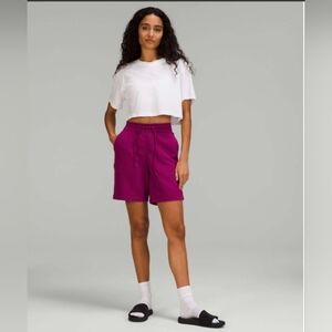 NWOT Lululemon Loungeful High-Rise Short 7"